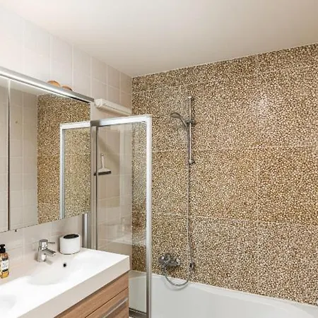 Maritime View At Commodore *