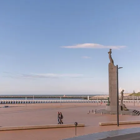 Maritime View At Commodore アパート *