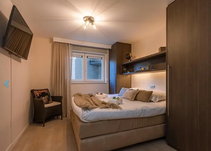 Maritime View At Commodore *